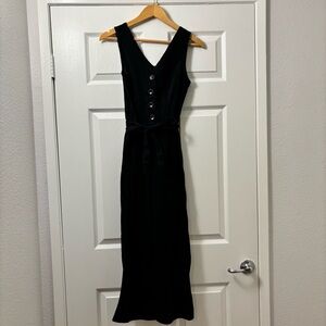 Universal Thread Black Sleeveless Jumpsuit with Button Front